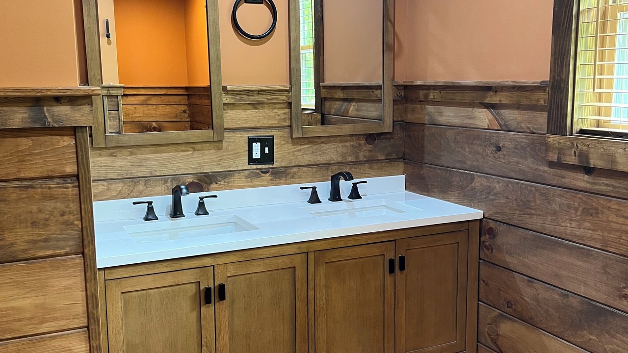 Photo of Bathroom in Boonville