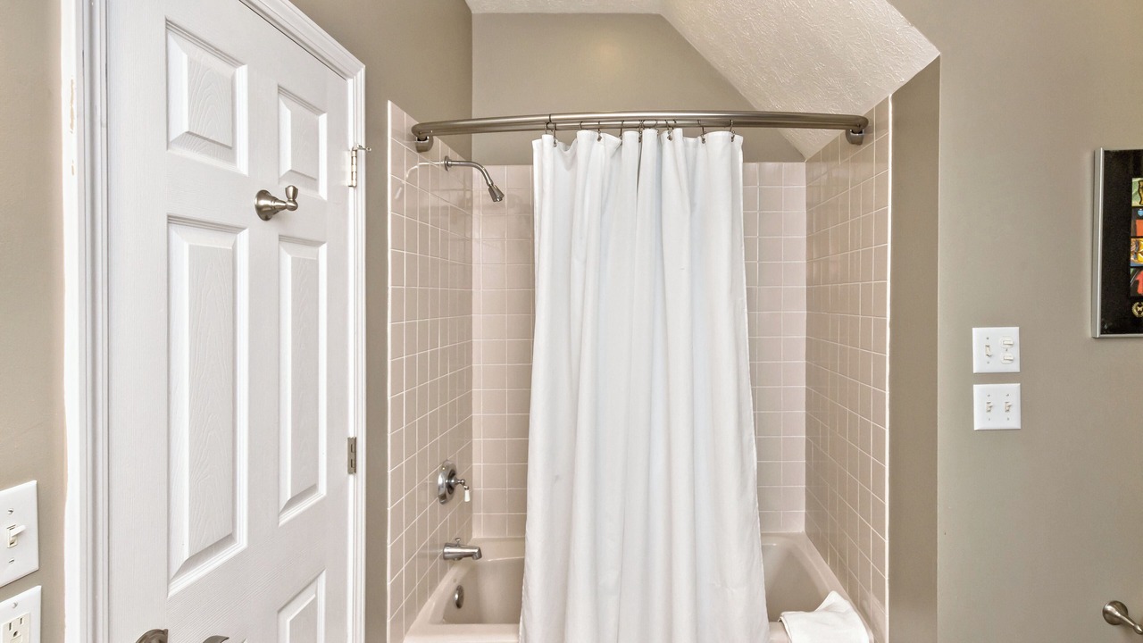 Photo of Bathroom in Hendersonville