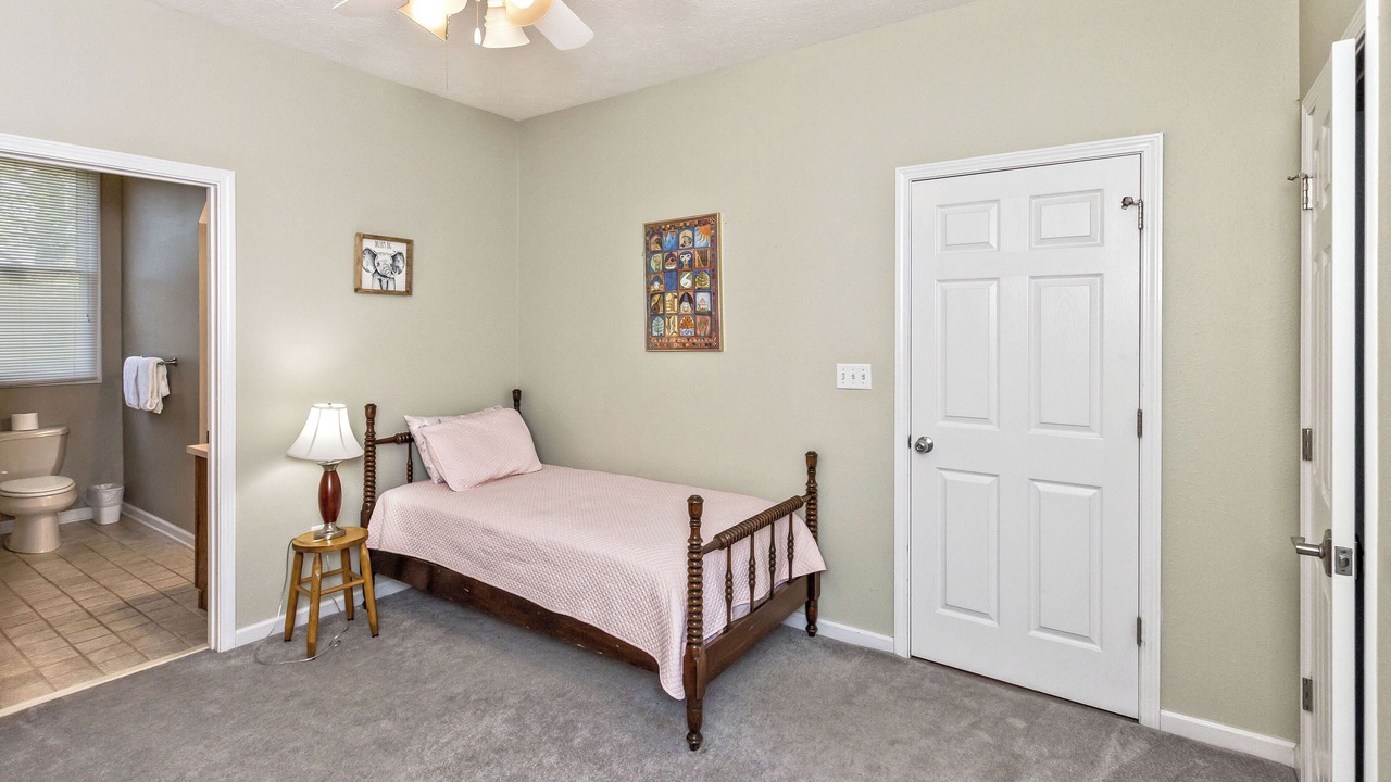 Photo of Bathroom in Hendersonville
