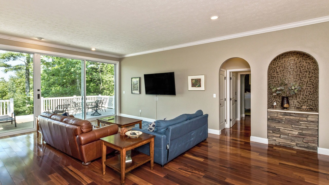 Photo of Bedroom in Hendersonville