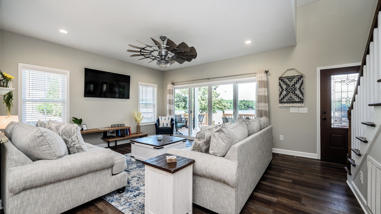 Photo of Livingroom in Hickory