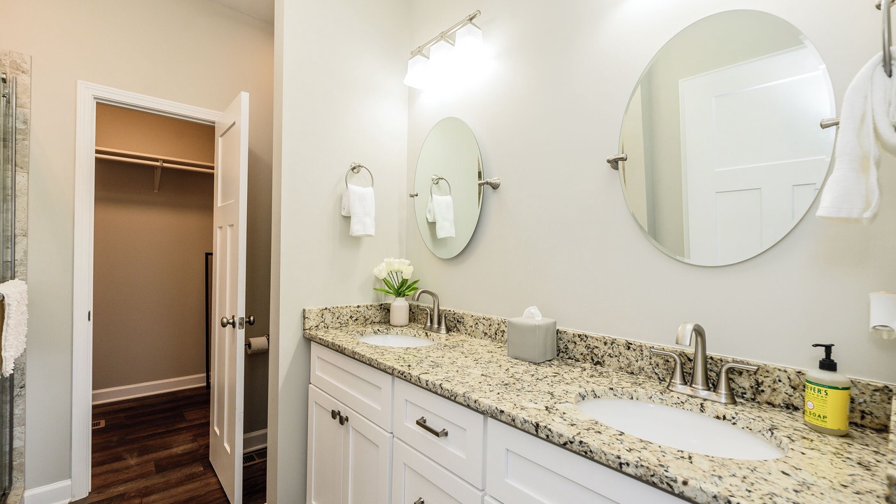 Photo of Bathroom in Hickory