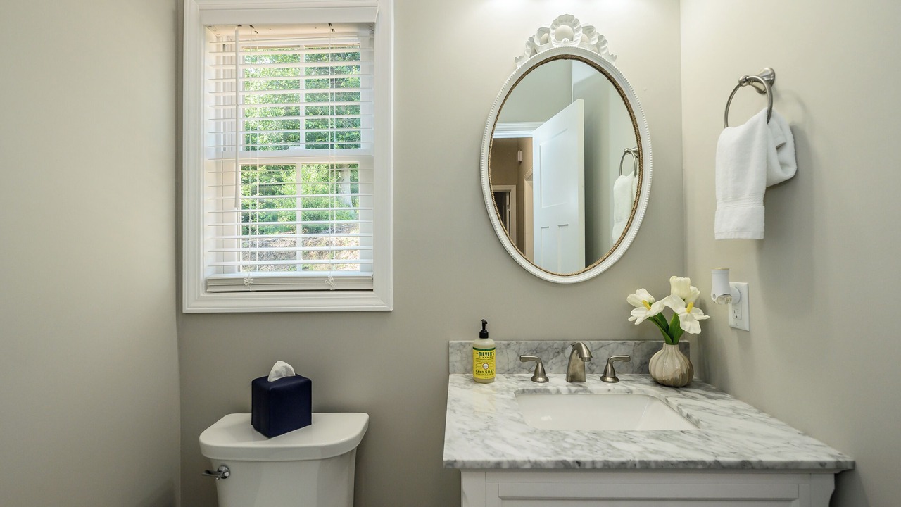 Photo of Bathroom in Hickory