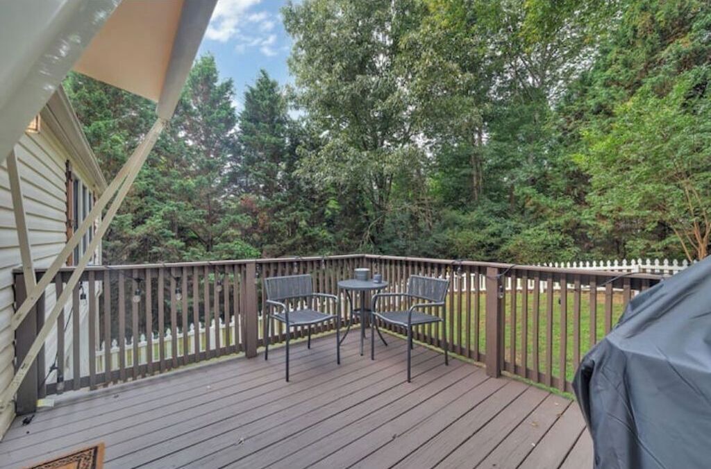 Photo of Outdoor in Hickory