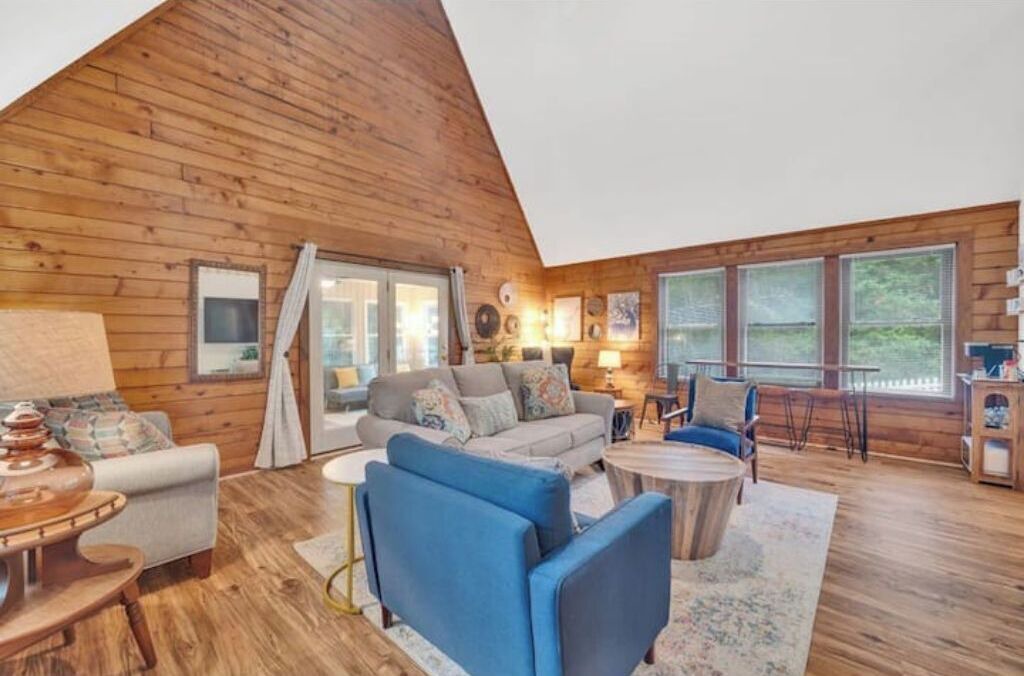 Photo of Livingroom in Hickory
