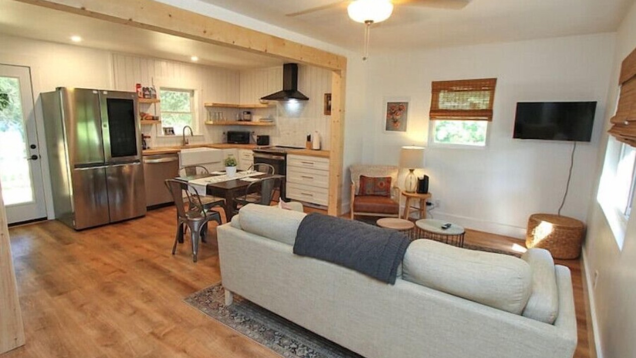 Photo of Livingroom in Davidson