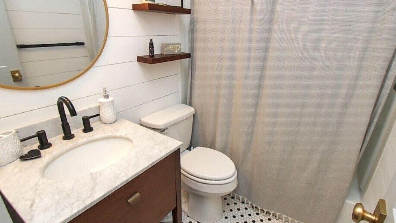 Photo of Bathroom in Davidson