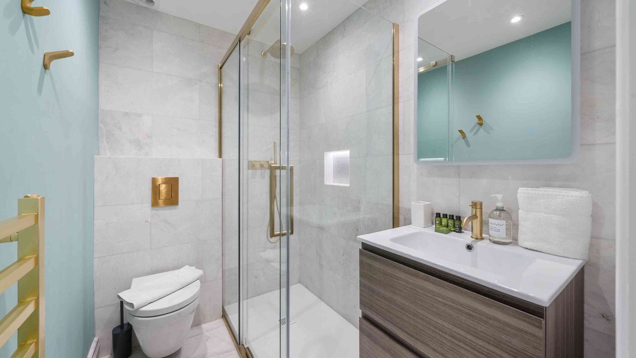 Photo of Bathroom in Royal Borough of Kensington and Chelsea