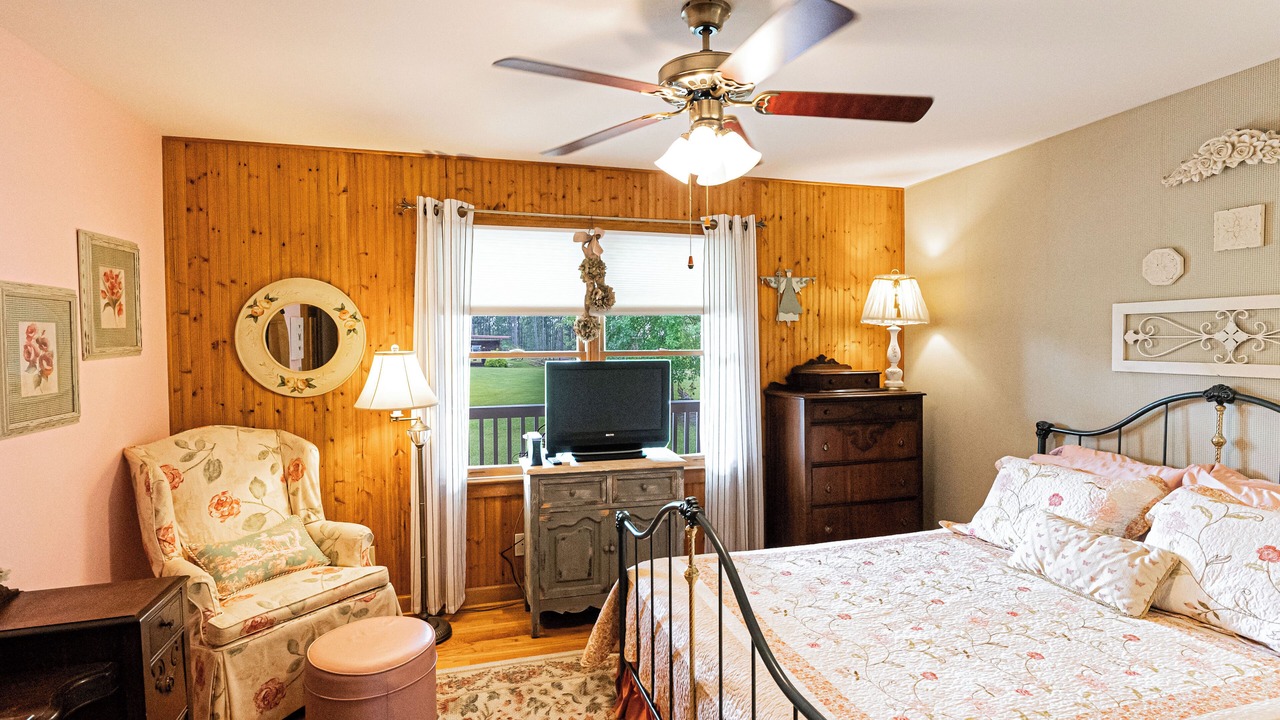Photo of Bedroom in Aberdeen