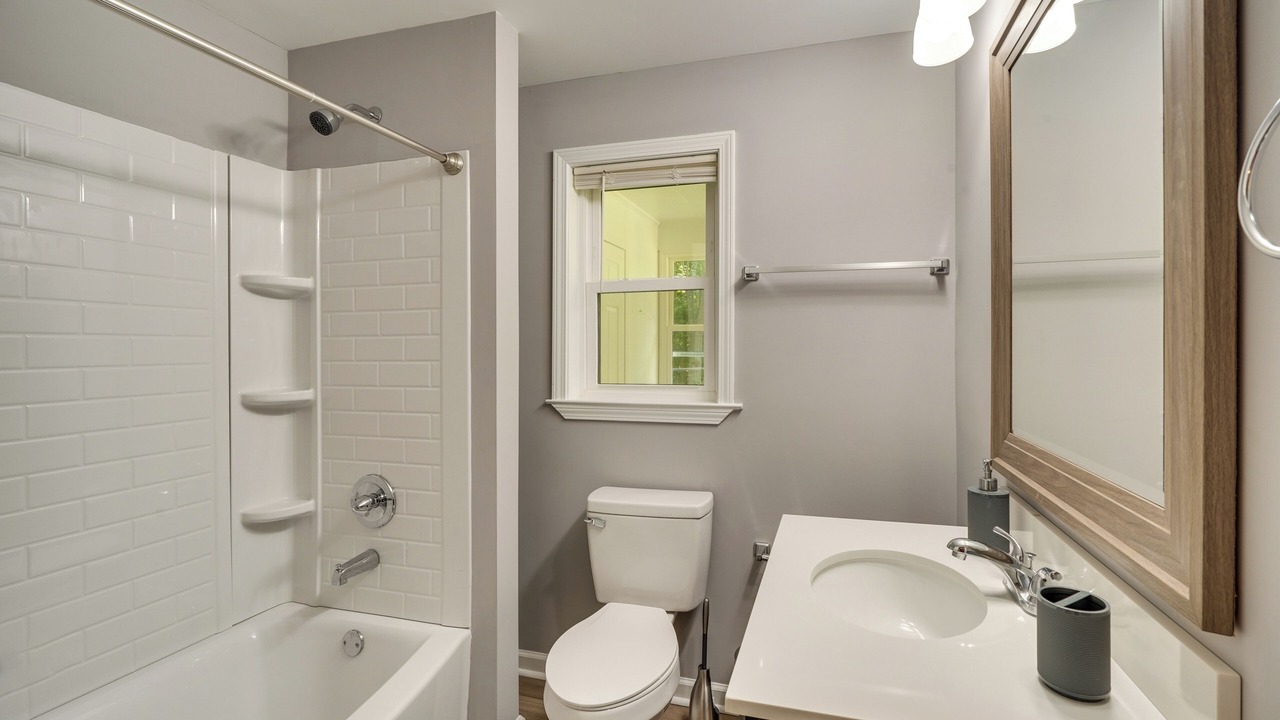 Photo of Bathroom in Forest Oaks