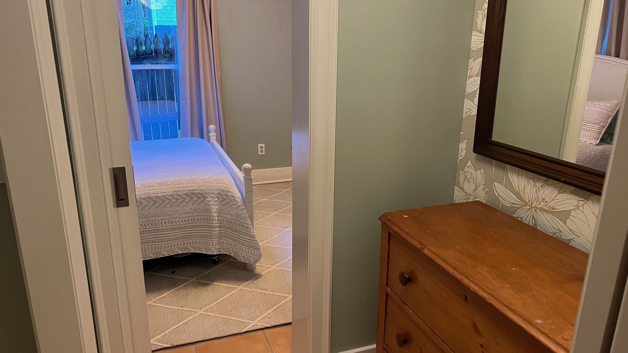 Photo of Bedroom in Historic Oakwood