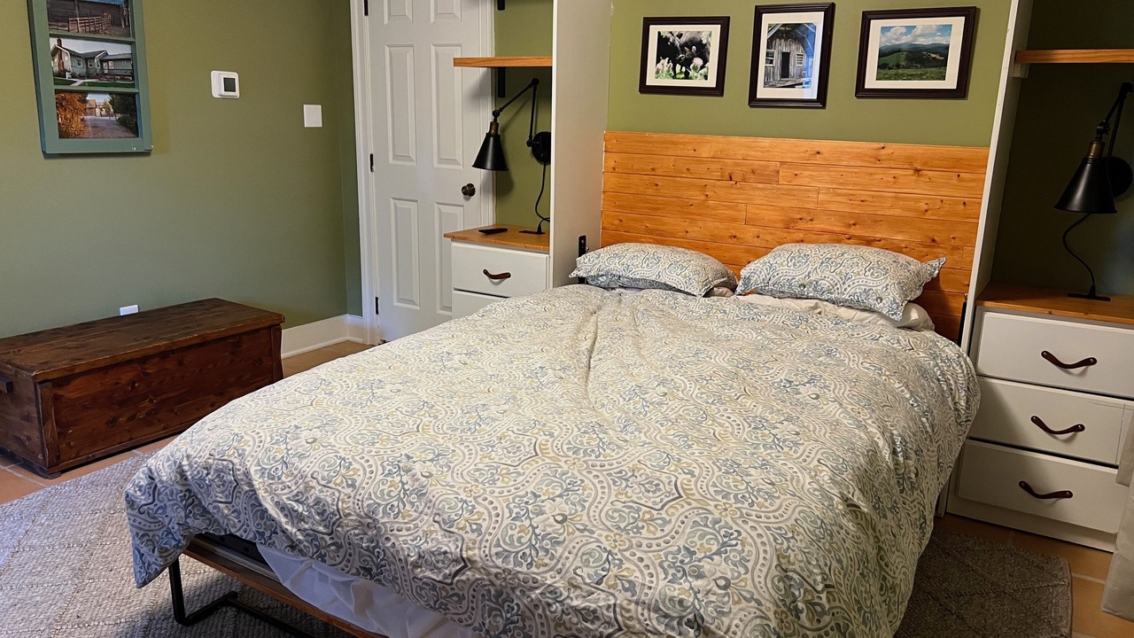 Photo of Bedroom in Historic Oakwood