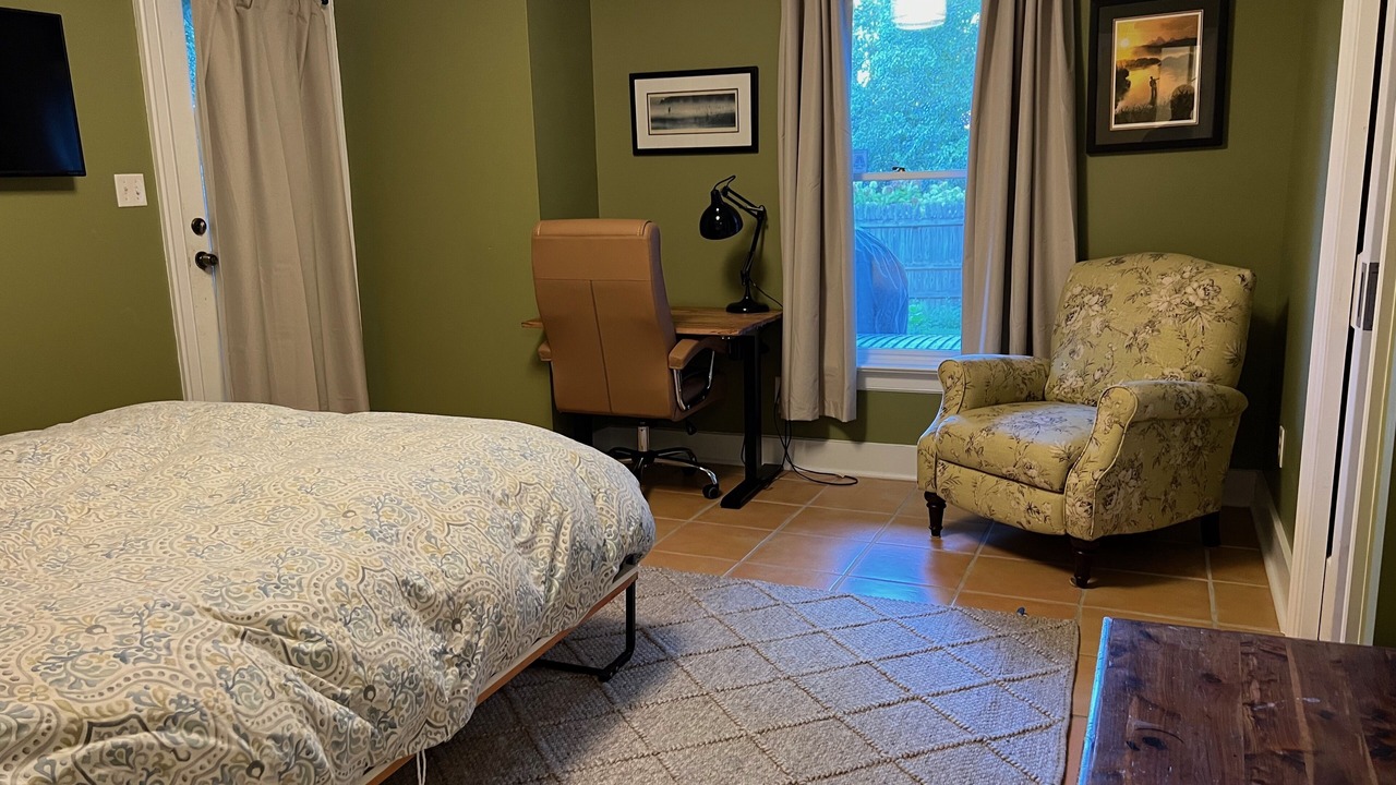 Photo of Bedroom in Historic Oakwood