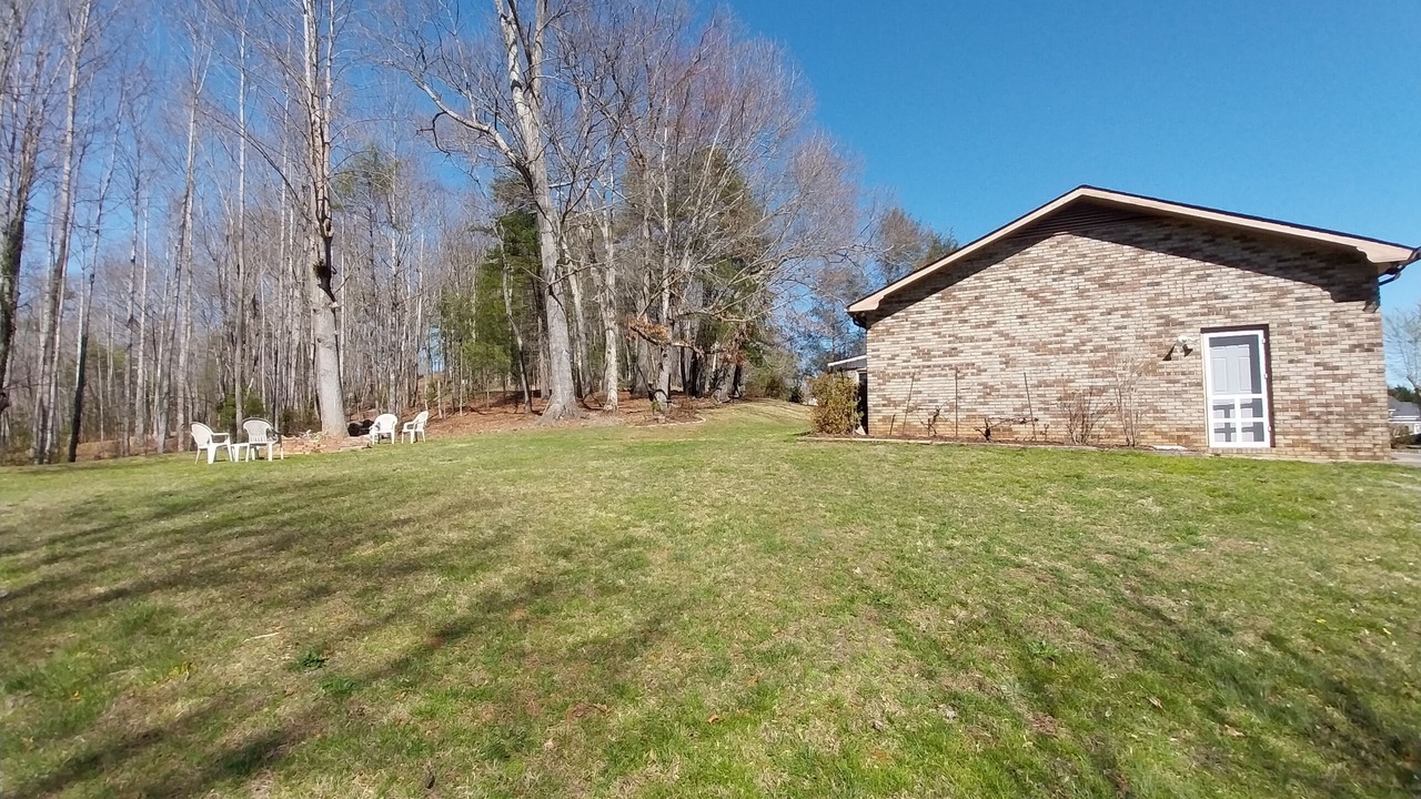 Photo of Outdoor in Mills River