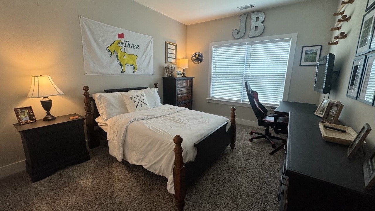 Photo of Bedroom in Langley
