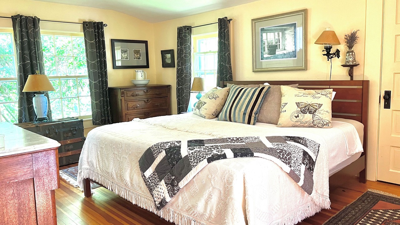 Photo of Bedroom in Lynn