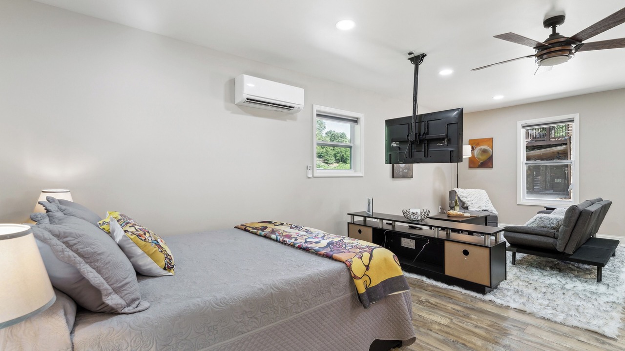 Photo of Bedroom in Hickory