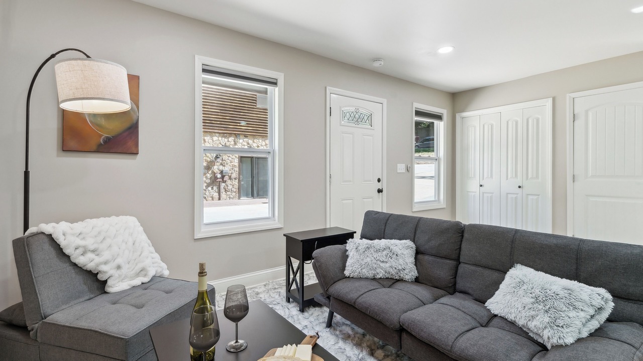 Photo of Livingroom in Hickory