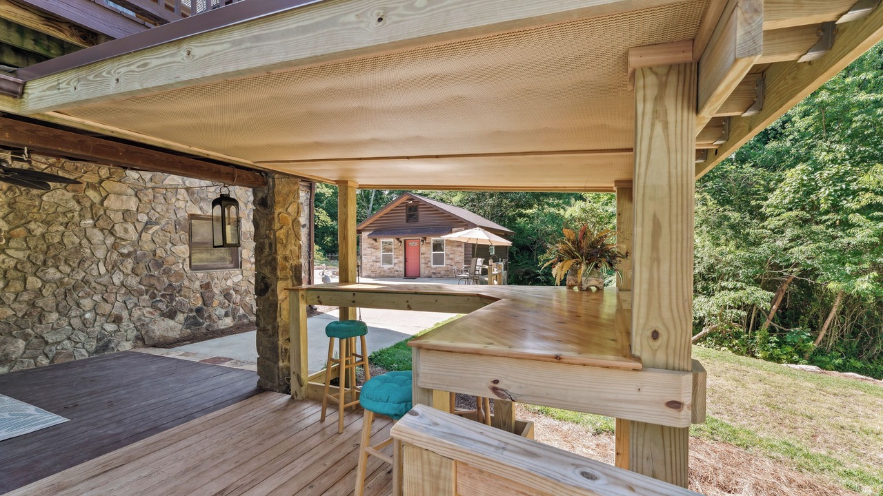 Photo of Outdoor in Hickory