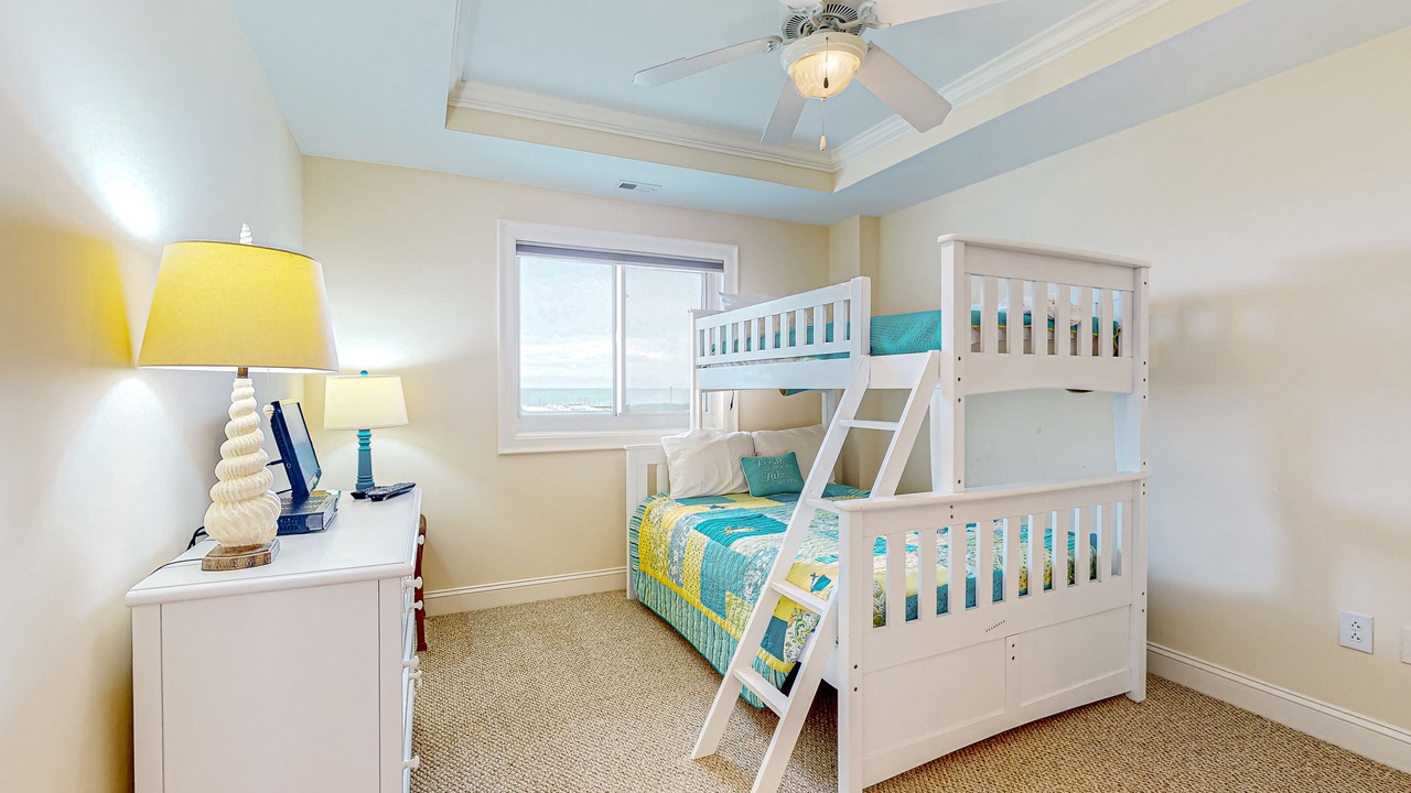 Photo of Bedroom in Indian Beach