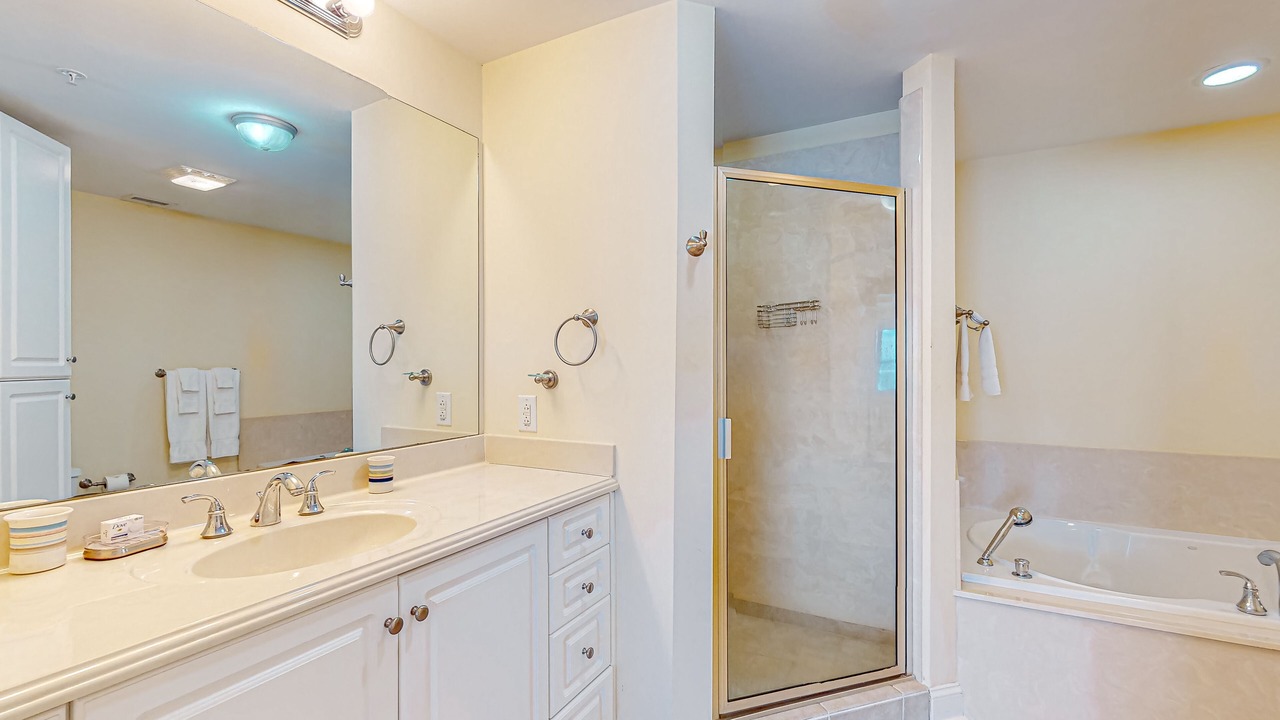 Photo of Bathroom in Indian Beach