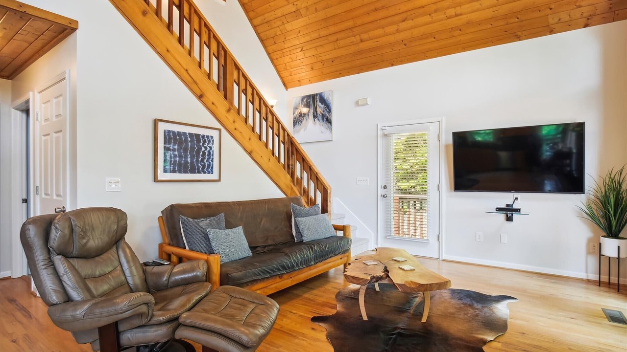 Photo of Livingroom in Weaverville
