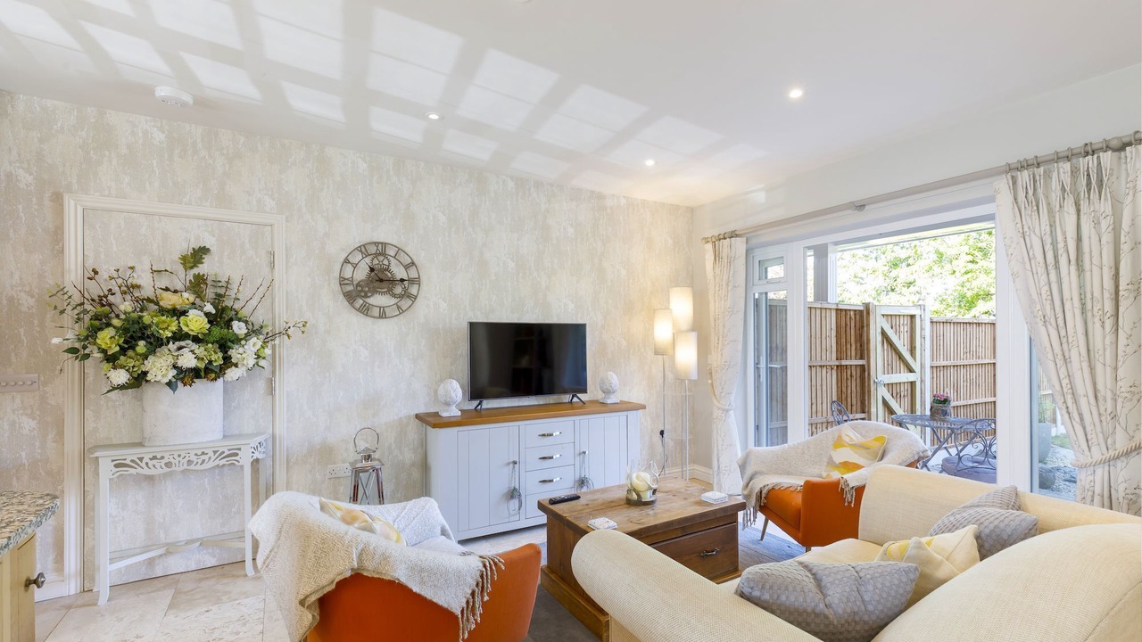Photo of Livingroom in Ford