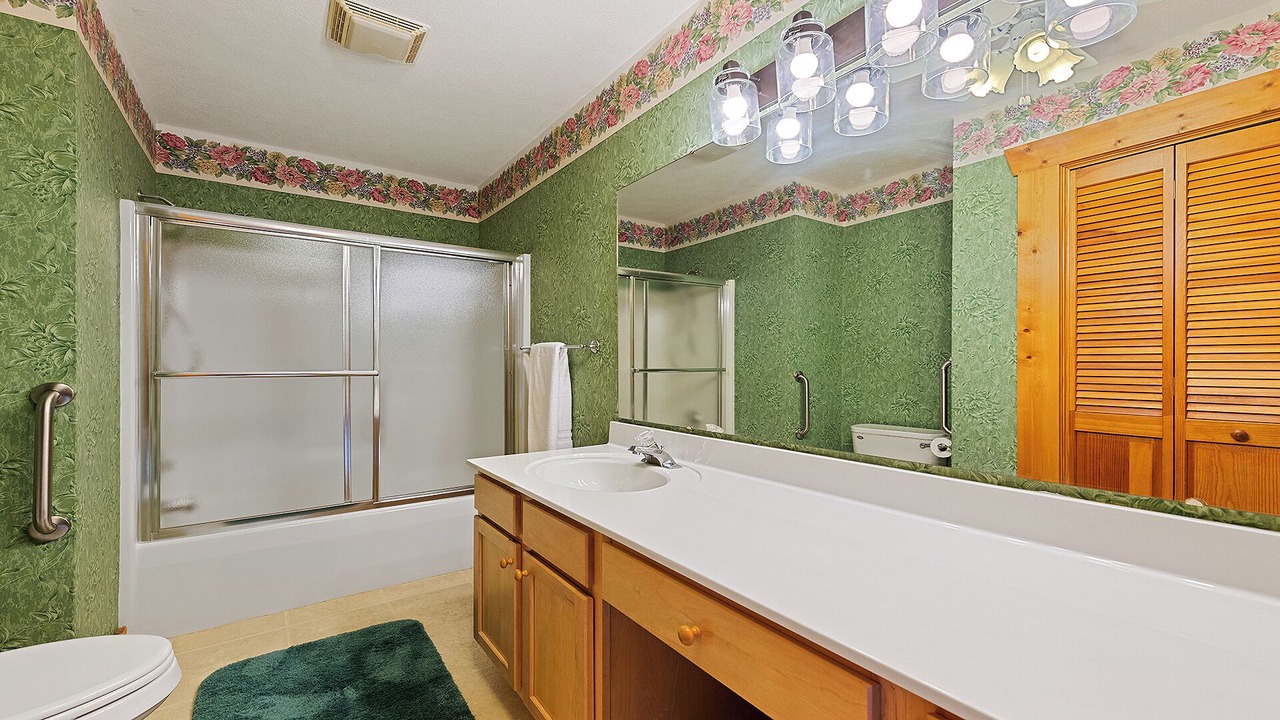 Photo of Bathroom in Maggie Valley