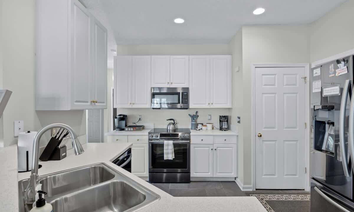 Photo of Kitchen in Murraysville