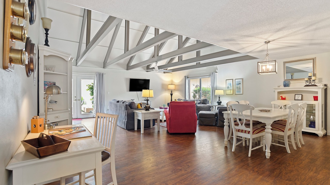 Photo of Bedroom in Palmetto Dunes