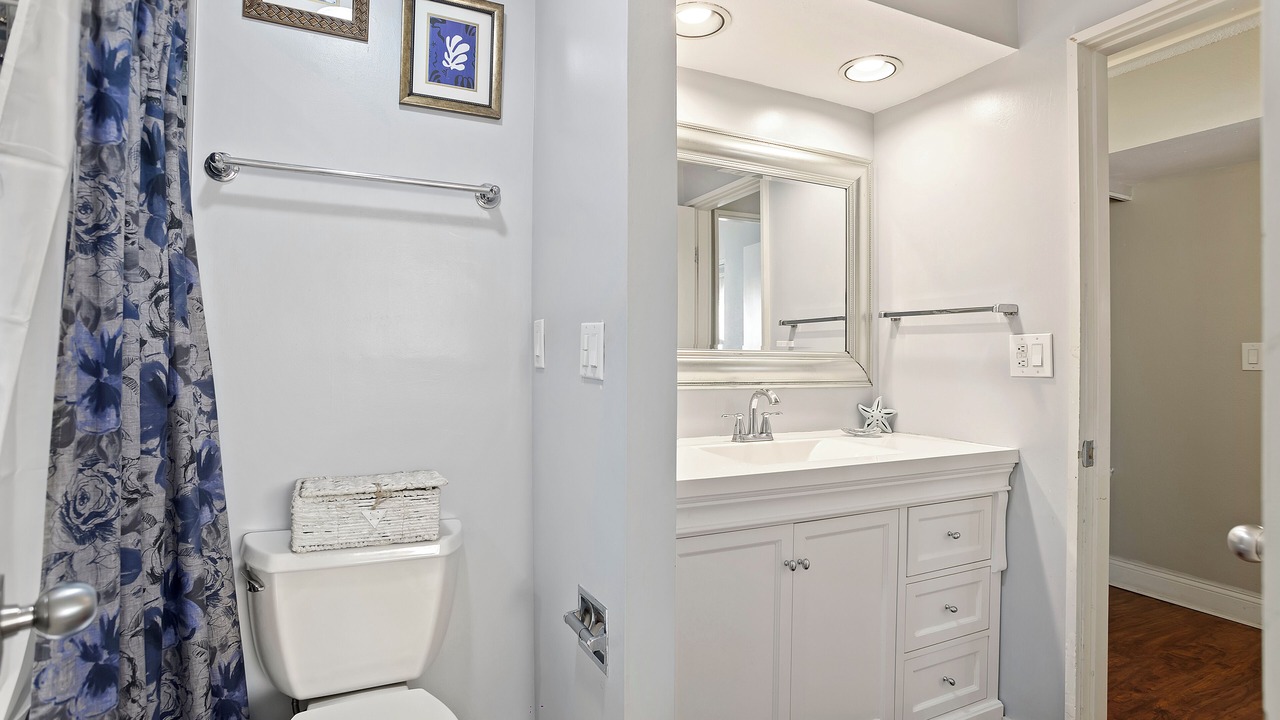 Photo of Bathroom in Palmetto Dunes