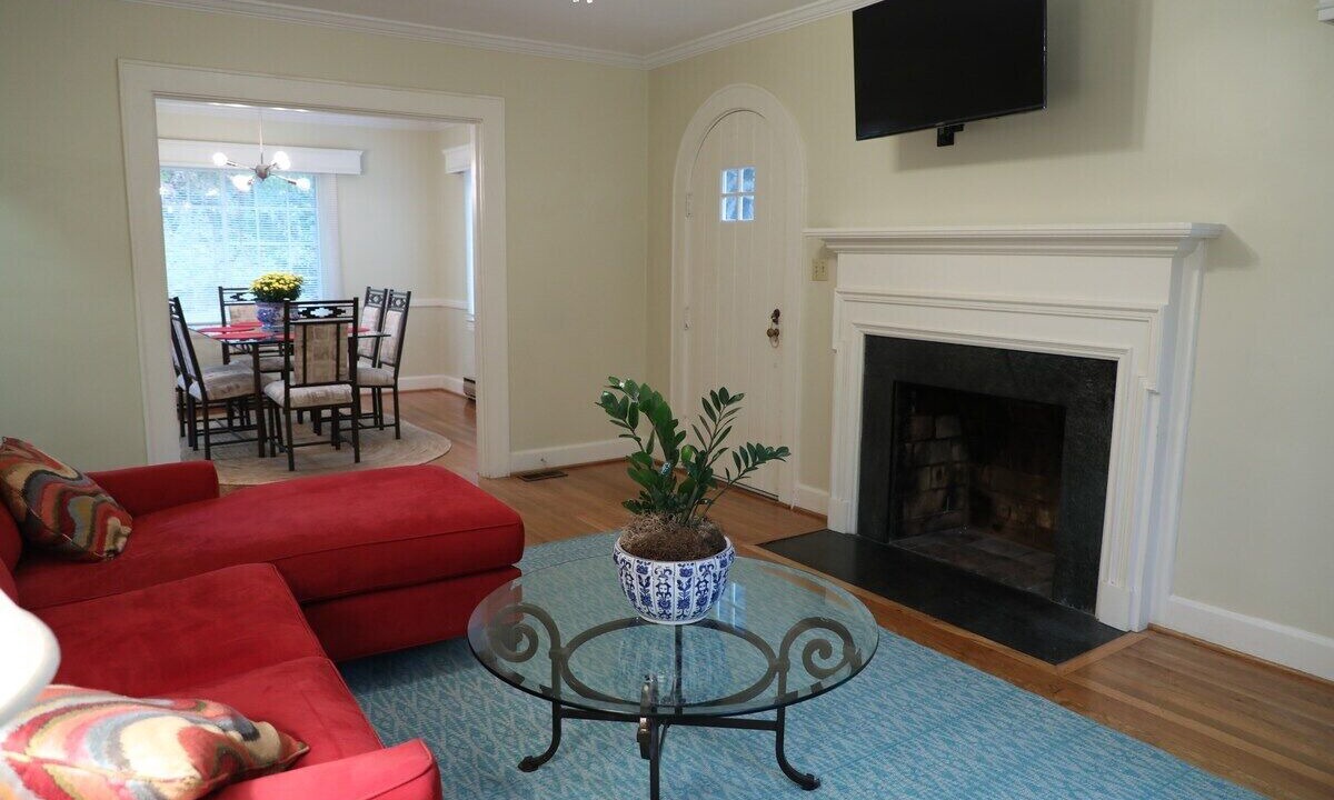 Photo of Livingroom in Durham