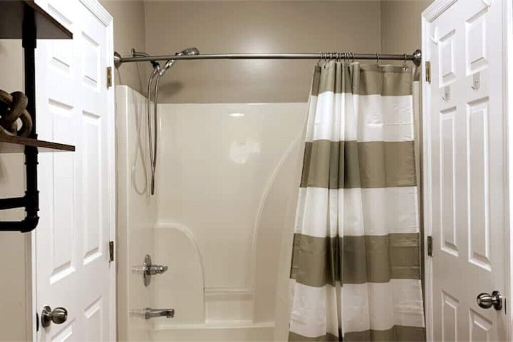 Photo of Bathroom in Guntersville