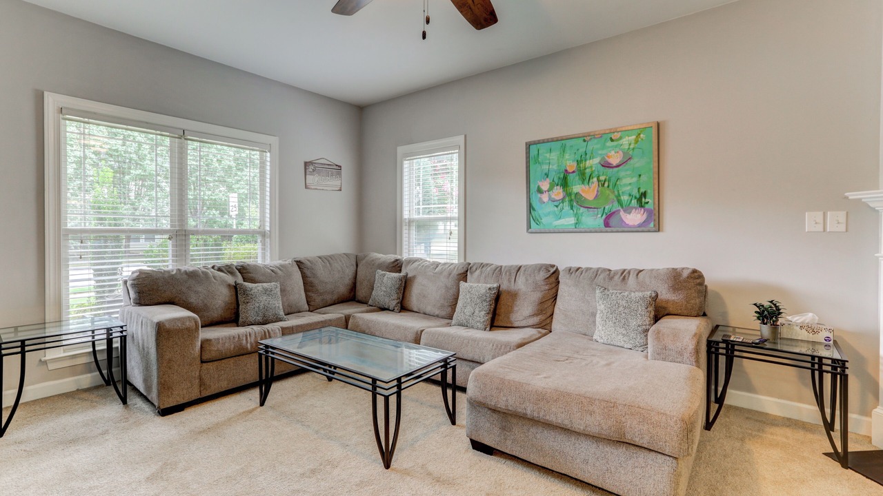 Photo of Livingroom in Northeast Raleigh