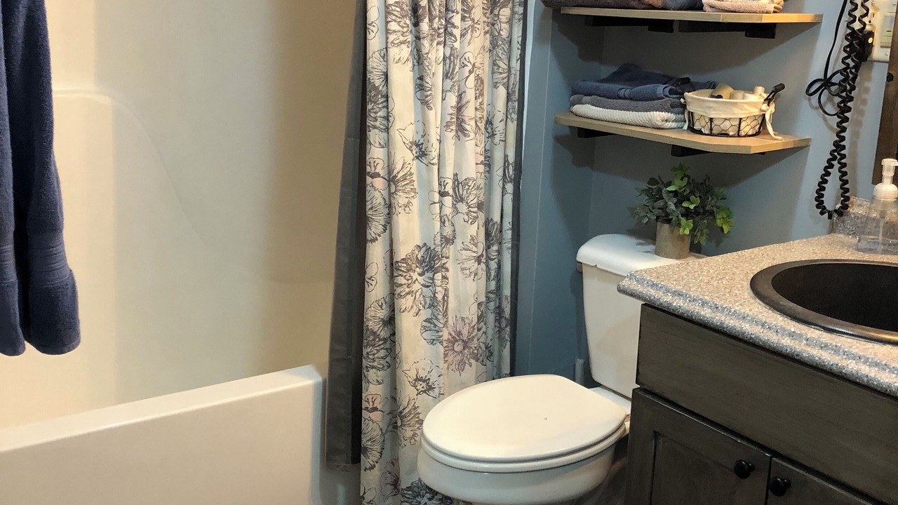 Photo of Bathroom in Stokes