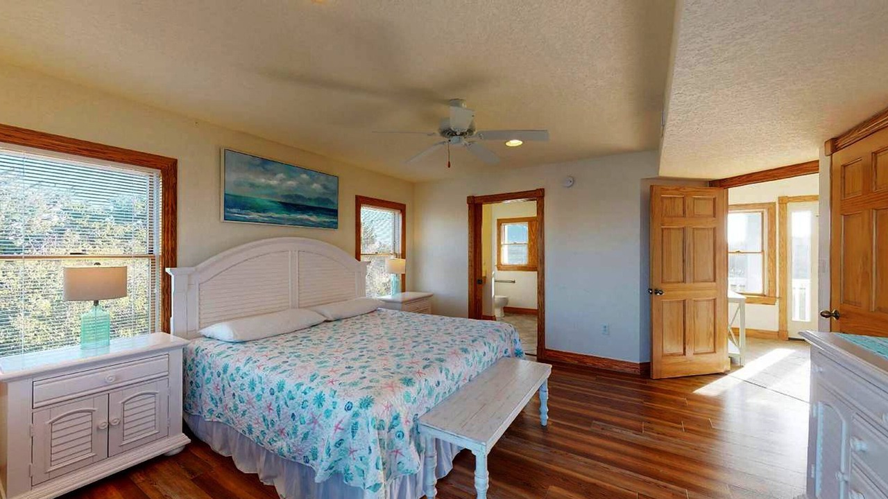 Photo of Bedroom in Avon