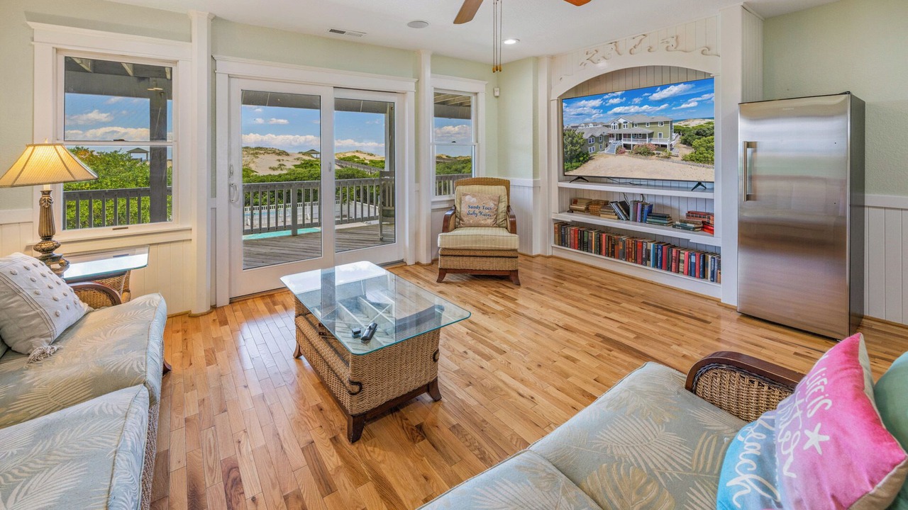 Photo of Bedroom in Corolla