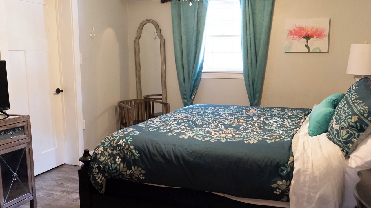 Photo of Bedroom in Southeast Raleigh