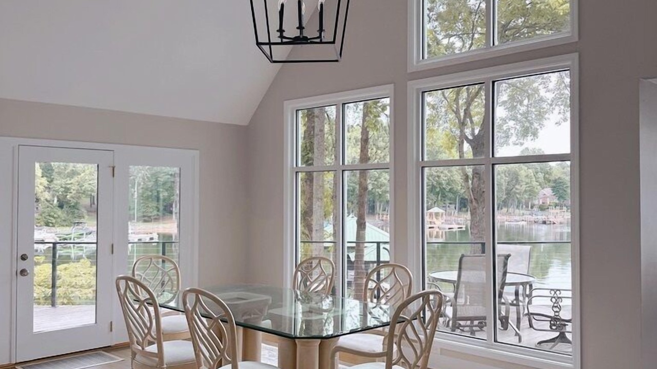 Photo of Livingroom in Huntersville