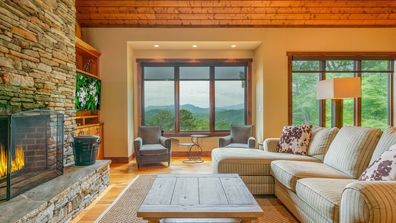 Photo of Bedroom in Pisgah Forest