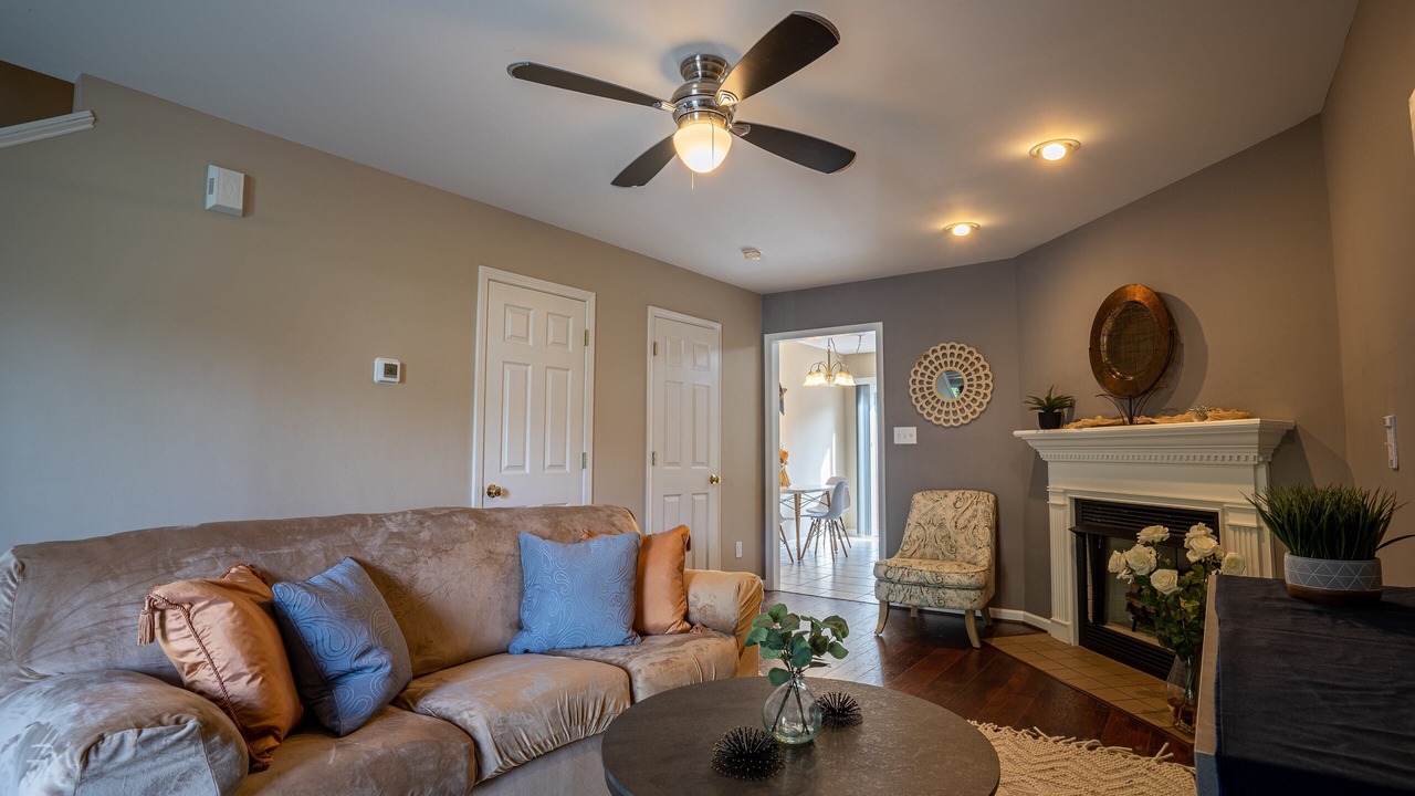 Photo of Livingroom in Hickory
