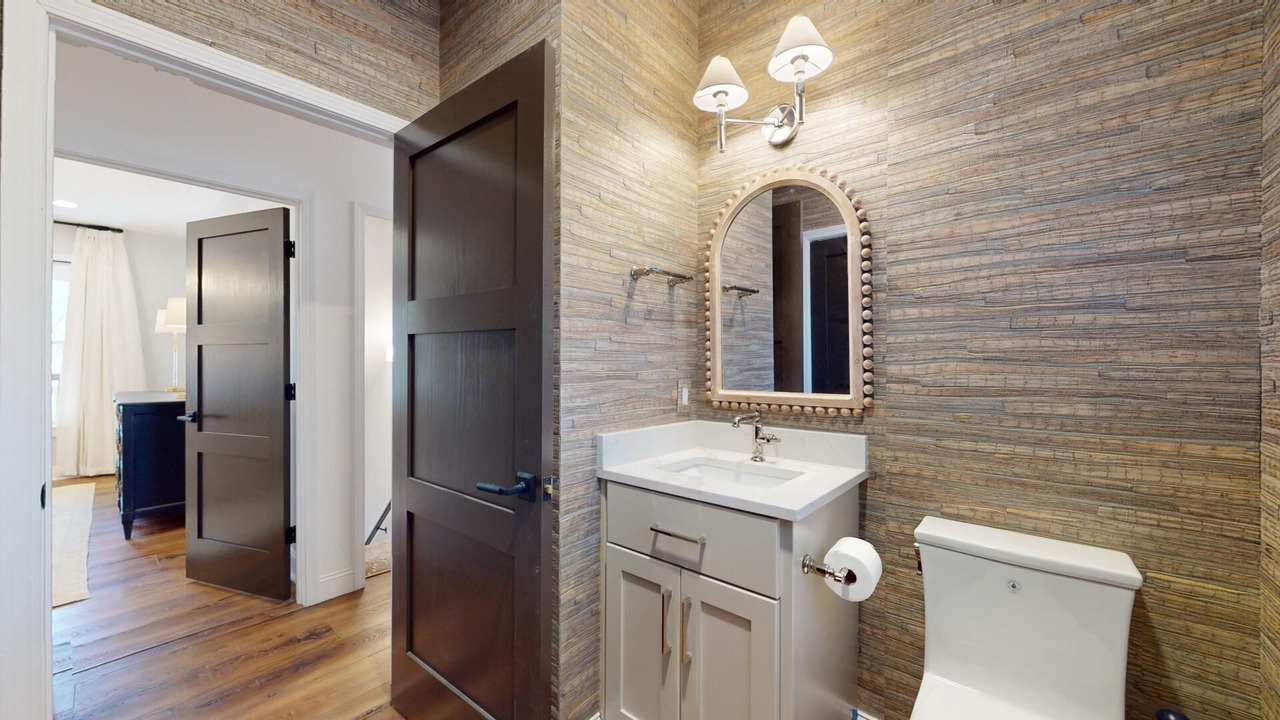 Photo of Bathroom in Mirror Lake