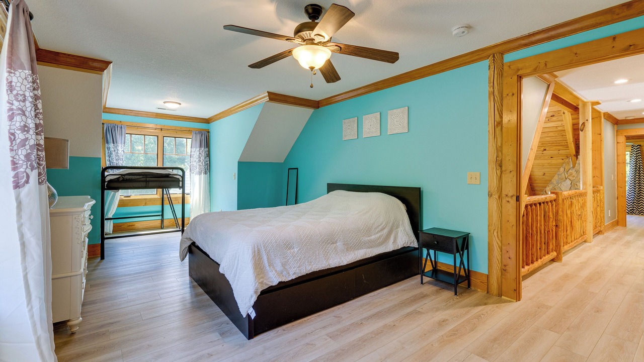 Photo of Bedroom in Hayesville