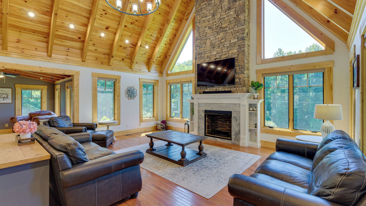 Photo of Livingroom in Hayesville