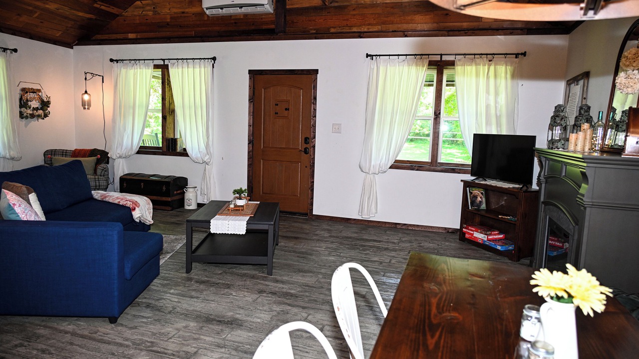 Photo of Livingroom in Marble