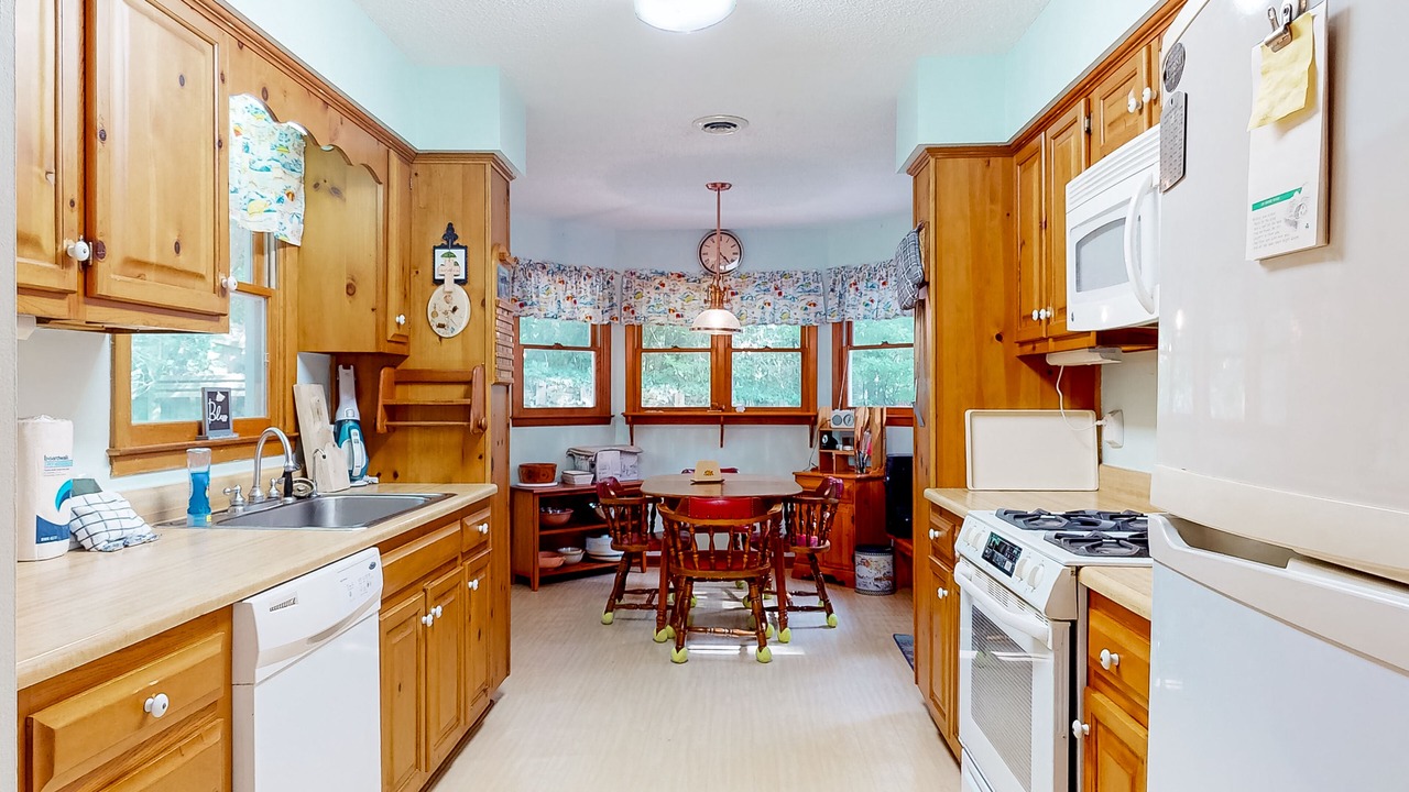 Photo of Kitchen in Pine Knoll Shores