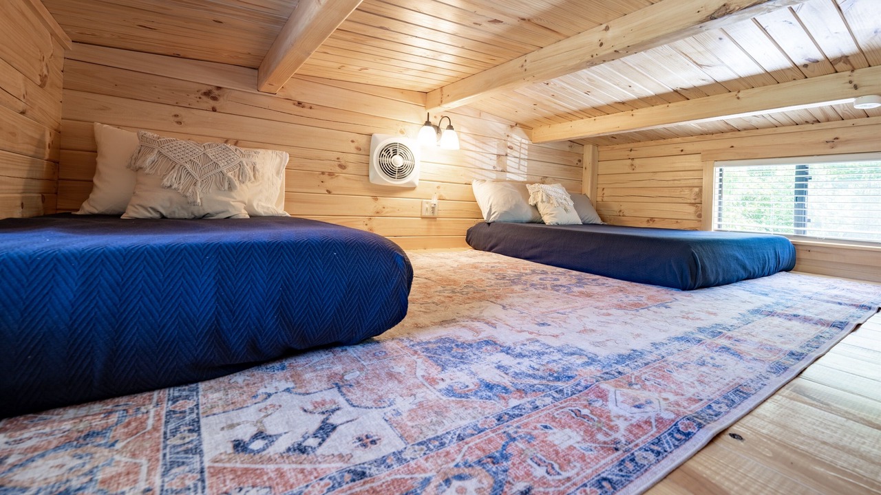 Photo of Bedroom in Robbinsville