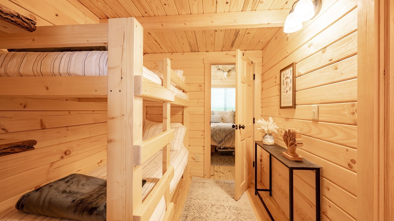 Photo of Bedroom in Robbinsville