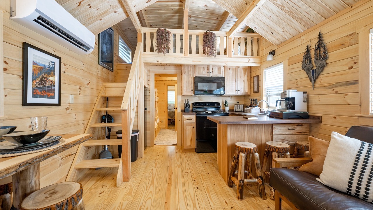 Photo of Livingroom in Robbinsville