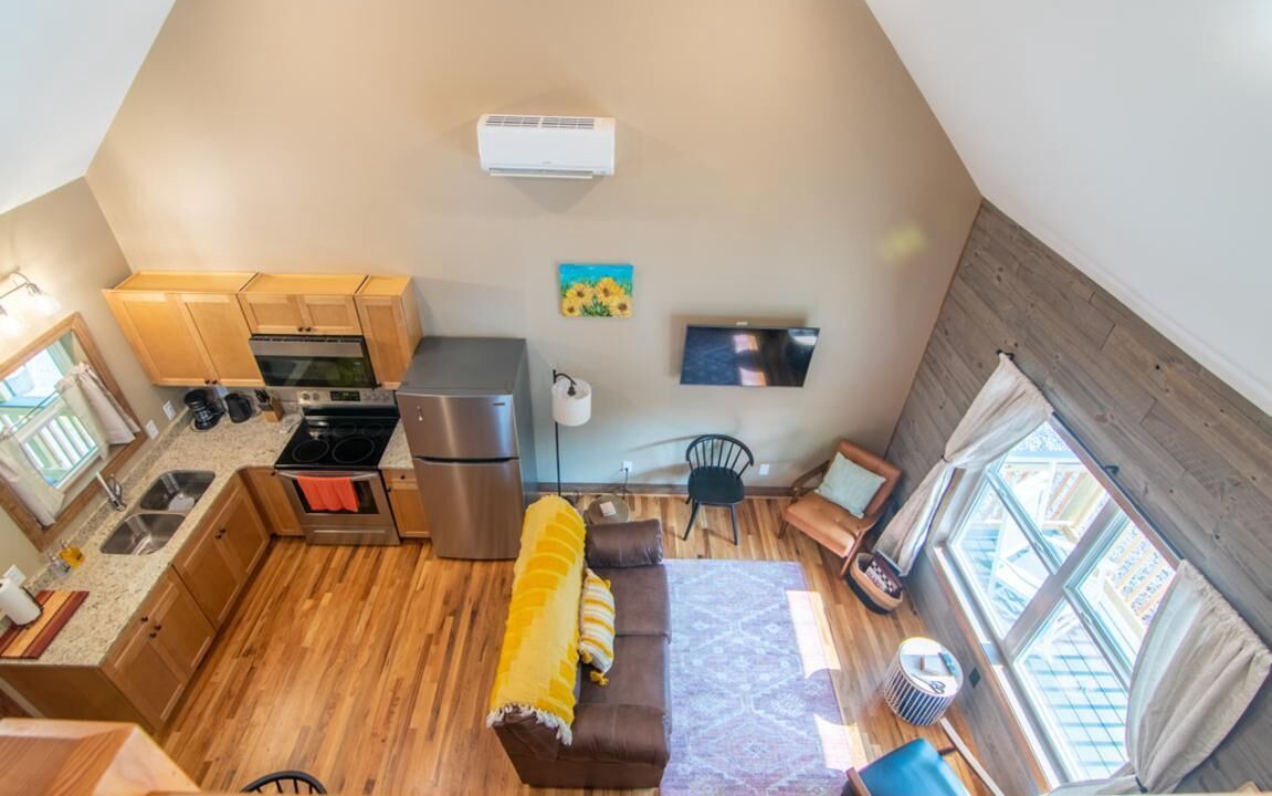 Photo of Livingroom in Elkin